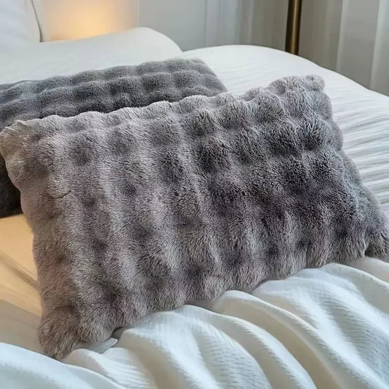 Plush Fur Pillowcases 48x74cm - Soft, Warm & Fluffy Set of 2